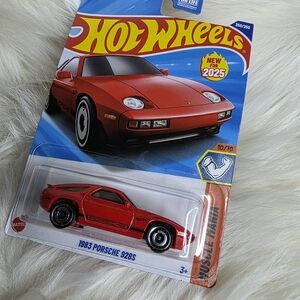 Hot Wheels 1983 Porsche 928S Red Toy Car